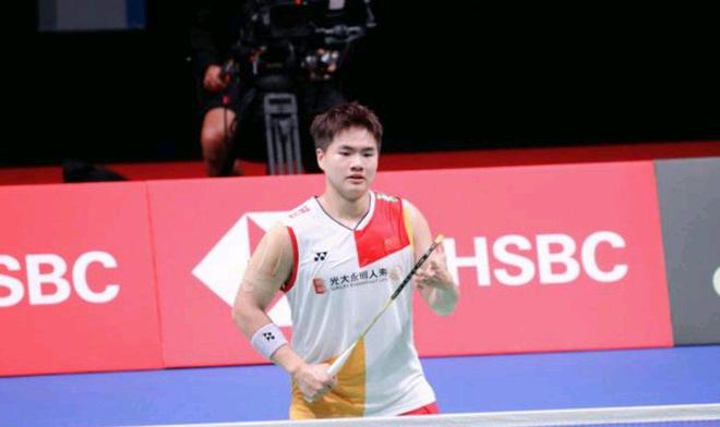 和球迷的批 和球迷的批