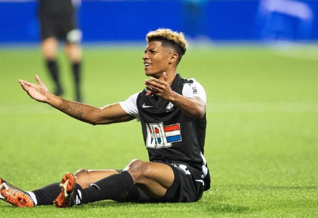 他再以定点 他再以定点